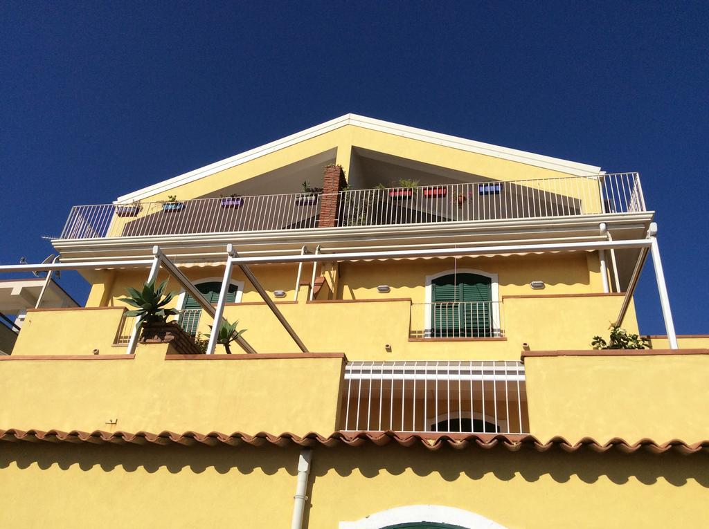 Taormina Stationhouse Apartment Exterior foto