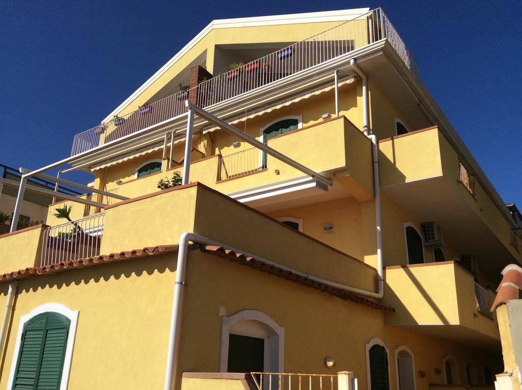 Taormina Stationhouse Apartment Exterior foto